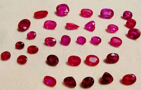 Un rubin rar, de 40,23 carate, descoperit in Mozambic