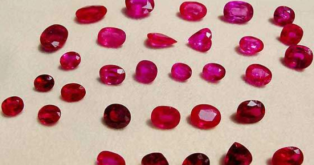 Un rubin rar, de 40,23 carate, descoperit in Mozambic