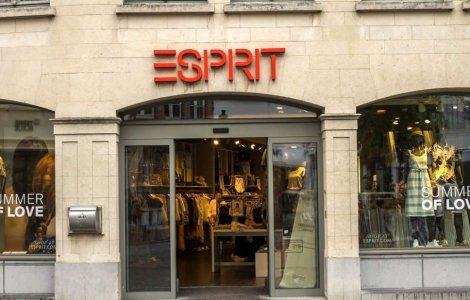 O decizie șocantă: Esprit concediază 1.300 de angajați din cauza falimentului