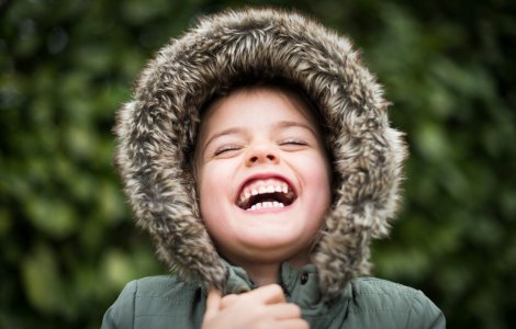 Bruxismul (scrâșnitul din dinți) la copii – 3 cauze posibile