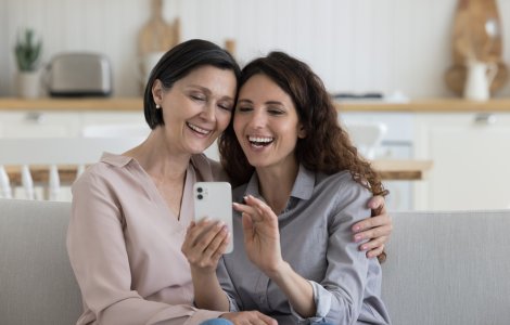 Cele mai emoționante mesaje pentru fiica ta