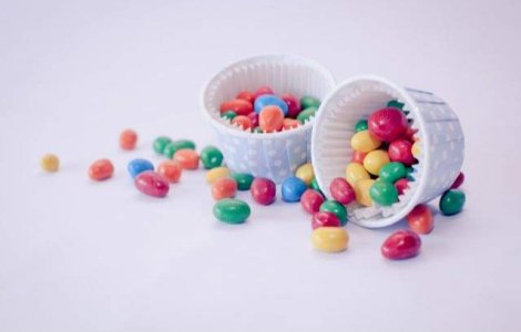 Un cofetar bulgar a inventat bomboana-deodorant