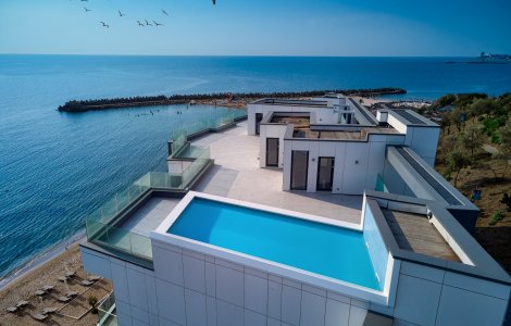 Descoperă luxul absolut: Un penthouse de peste 1 milion de euro pe malul Mării Negre