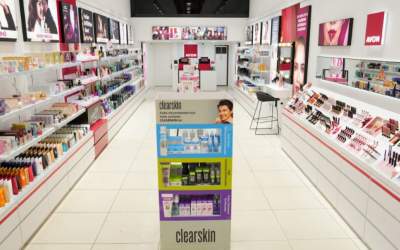 Avon în pragul falimentului:...