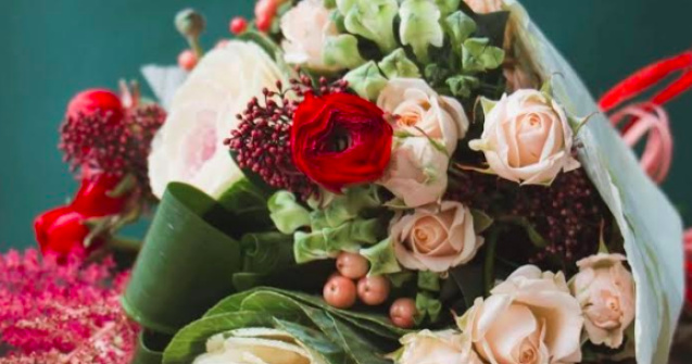 Descoperă cele mai surprinzătoare trenduri ale verii în buchetele de nuntă