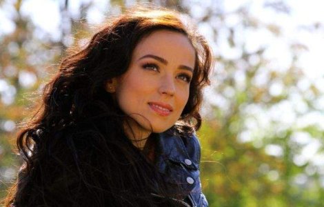 Olivia Steer va fi "librar pentru o zi", la libraria Bizantina