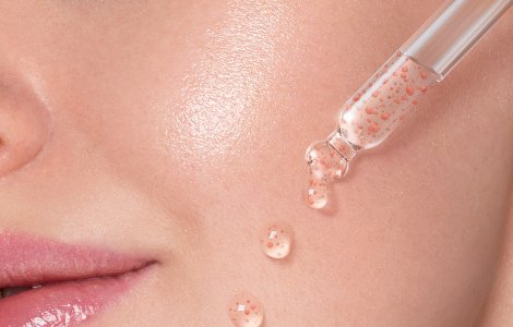 Descoperă noul ser hidratant Sabon: secretul cu două forme de acid hialuronic