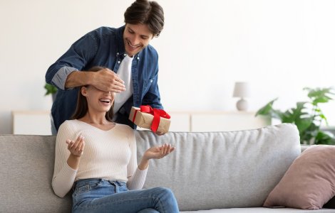 4 sfaturi despre cum să alegi cadoul potrivit pentru persoana iubită