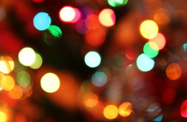 Arad: Un milion de beculete au fost aprinse de sarbatori