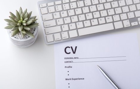 Trucuri esențiale pentru un CV perfect în 2024