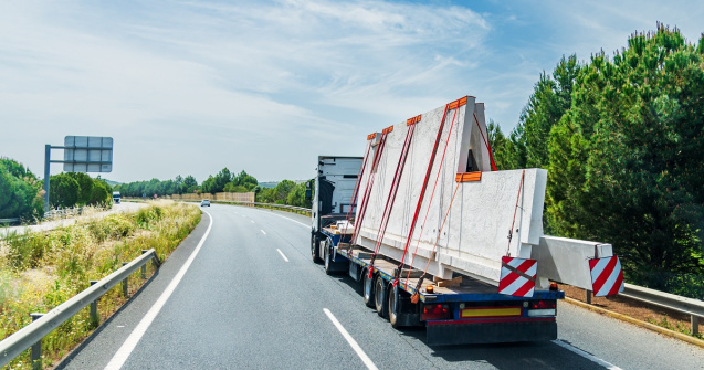 Responsabilitățile legale și asigurările în transportul agabaritic