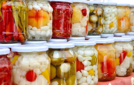 Cum să prepari gogoșari în oțet: rețeta tradițională