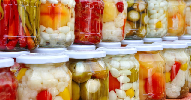 Cum să prepari gogoșari în oțet: rețeta tradițională