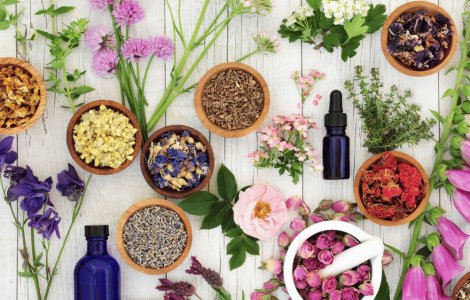 5 leacuri băbești pentru răceală și gripă care nu dau greș