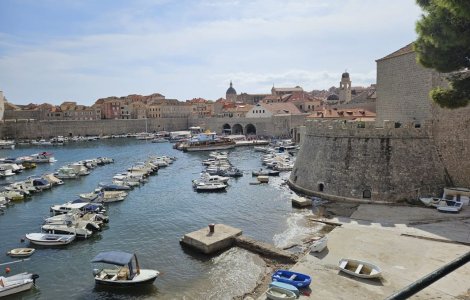 Descoperă orașul care a inspirat Game of Thrones și secretele sale ascunse