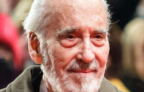  Video  Christopher Lee lanseaza un nou single de Craciun