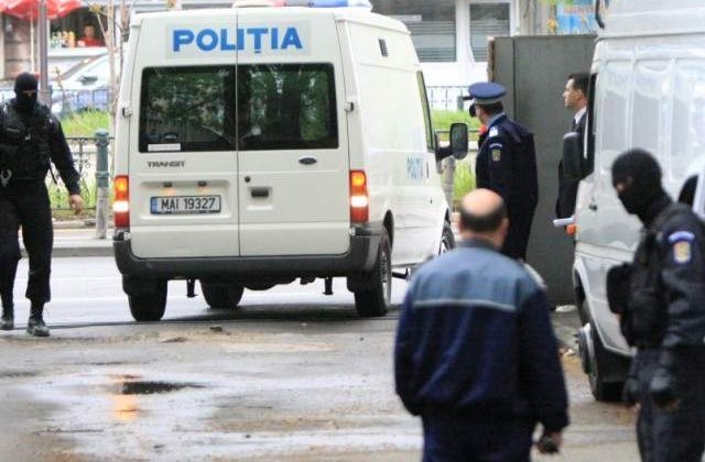 DNA, perchezitii la CNADNR si la Directii de Drumuri si Poduri, intr-un dosar de coruptie