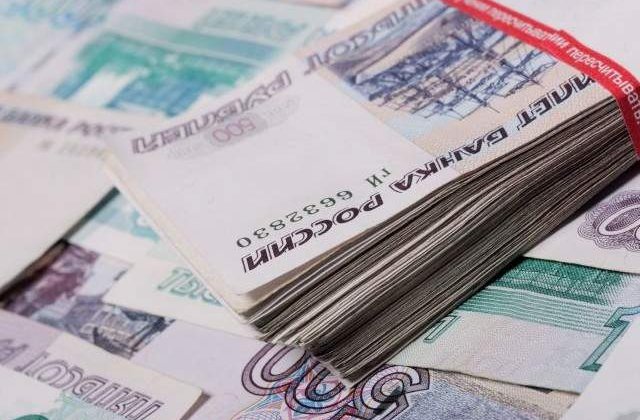 Rubla a coborat sub pragul ISTORIC de 60 de unitati pentru un dolar