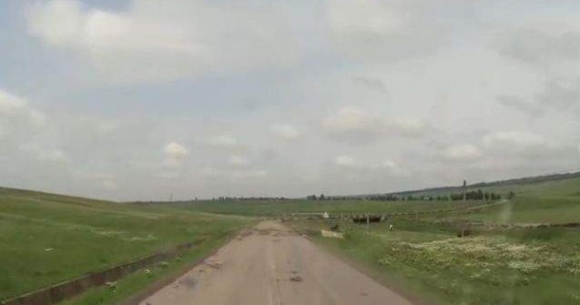 Singurul DN de pamant din Romania nu va fi asfaltat nici in 2015