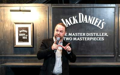 Descoperă secretele unui...