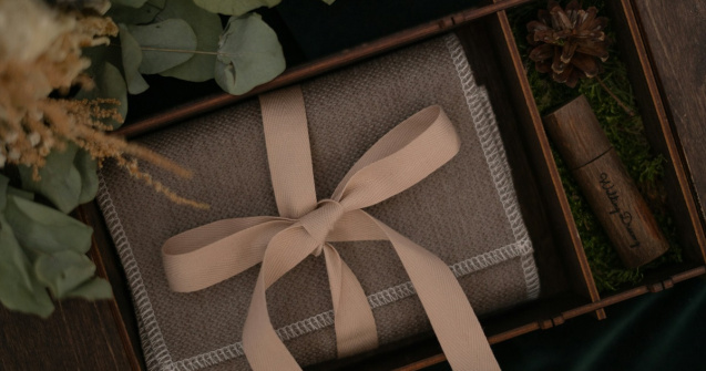 Cum să alegi coșul cadou ideal pentru angajații tăi