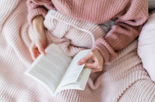 &bdquo;9 noiembrie&rdquo; de Colleen Hoover &ndash; Cartea de neratat &icirc;n această toamnă