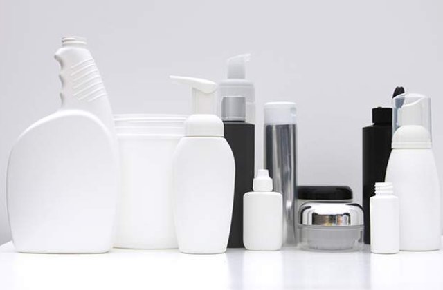 Sunt CANCERIGENE! Zece substante chimice DAUNATOARE prezente in casa