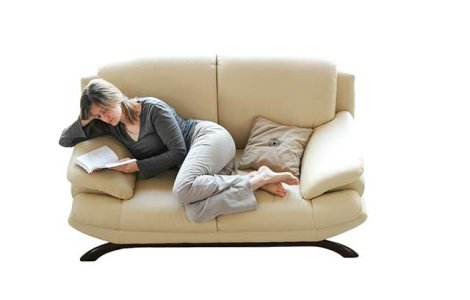 Studiu: SOMNUL, stimulat mai bine de lectura cartilor tiparite