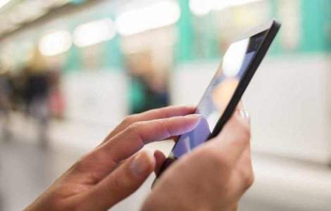 Smartphone-urile modifica felul in care functioneaza creierul