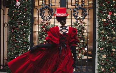 Descoperă surprizele de la...