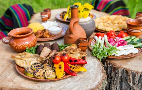 Avertismentul ANSVSA: Pericolele ascunse în alimentele de sărbători