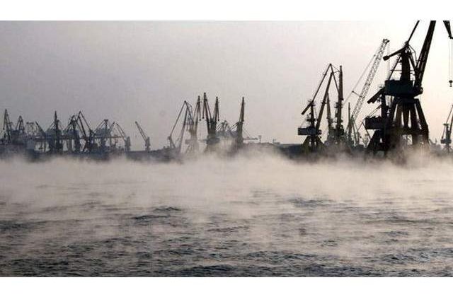 Toate porturile constantene au fost inchise navigatiei