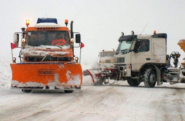 Peste 320 de utilaje intervin pentru deszapezire in Bucuresti