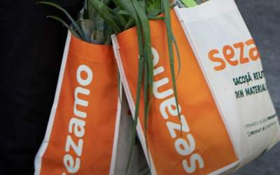 Descoperă surprizele de...