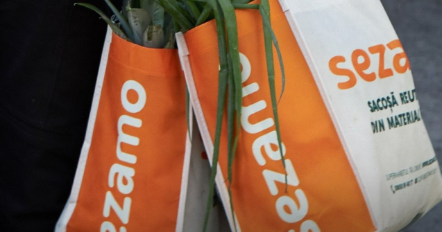 Surprizele de sărbători de la Sezamo: brazi, cozonaci și cadouri de lux