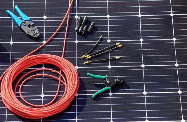 Importanța utilizării energiei verzi și obținerea energiei solare prin panouri fotovoltaice