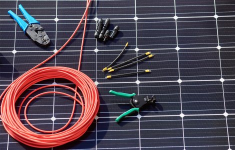 Importanța utilizării energiei verzi și obținerea energiei solare prin panouri fotovoltaice
