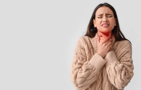 Află adevărul din spatele puroiului în gât: cauze surprinzătoare și tratamente eficiente pe care nu le știai