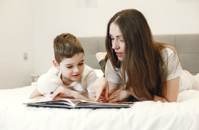 Cum ajută cărțile ilustrate dezvoltarea limbajului copiilor? 