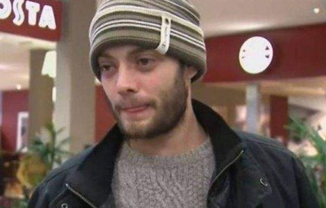 Primul roman ajuns in M.Britanie la 1 ianuarie 2014: Ma sperie fetele britanice