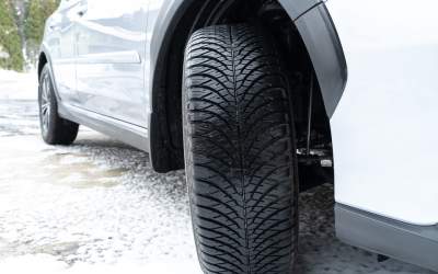 Anvelopele all season,...