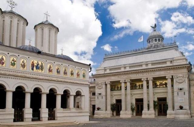 Patriarhia pregateste 276.000 de litri de agheasma pentru Boboteaza