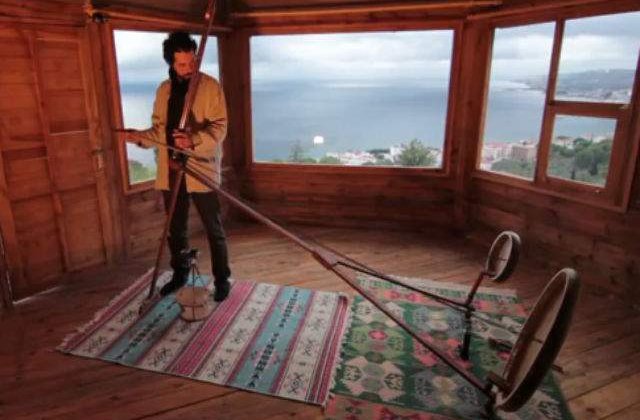 [Video] Instrumentul muzical care scoate sunete INCREDIBILE