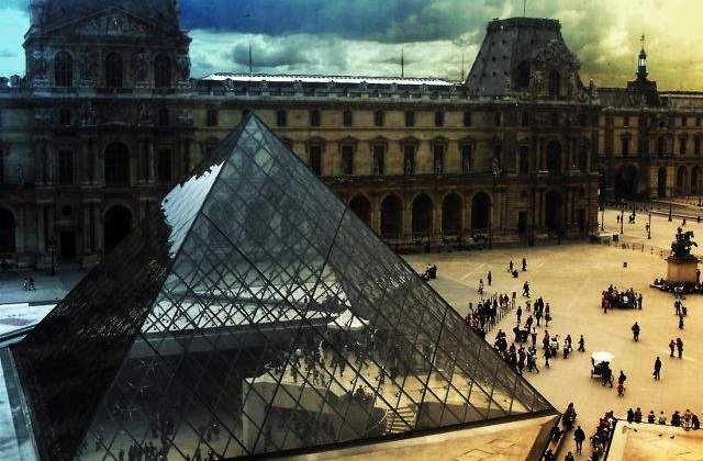 Luvru, cel mai vizitat muzeu din lume in anul 2014