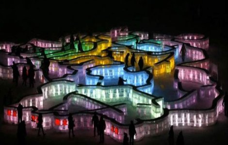  Video  Pare IREAL! Un festival de iarna din China a ULUIT lumea