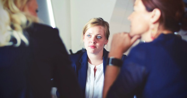 Companiile pregătesc concedieri masive în 2025: Ce domenii sunt afectate?