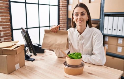 Cum să îți faci clienții să păstreze punga ta în loc de a o arunca