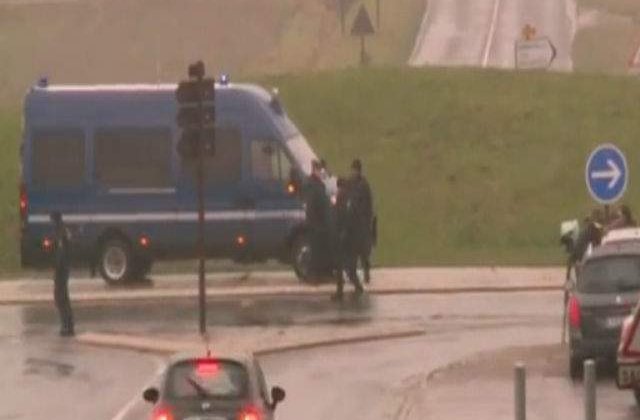 [UPDATE] LIVE VIDEO - Suspectii atentatului terorist din Paris au luat OSTATICI