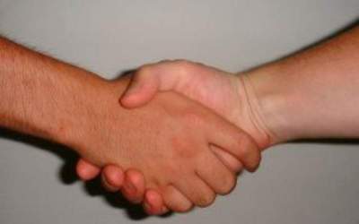 Un comerciant s-a intalnit cu...