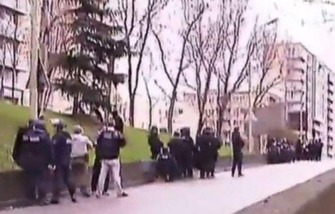  Video   Update  Inca un ATAC ARMAT in Paris! Luare de ostatici intr-un magazin